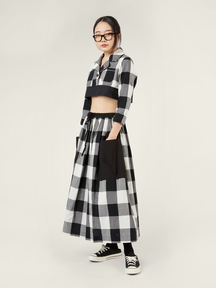 WENDYKEI B/W Check Skirt With Big Pockets